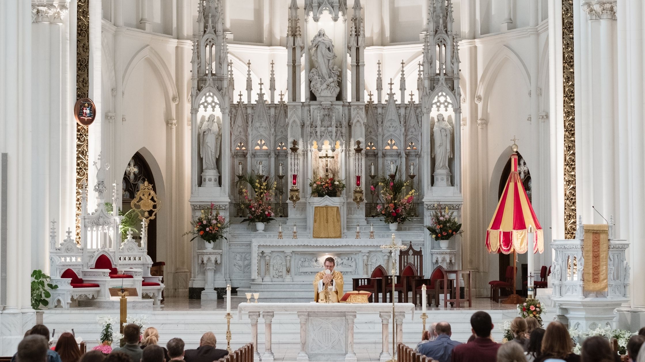 5 Reasons To Go To Mass On Sunday Catholic Truth Society